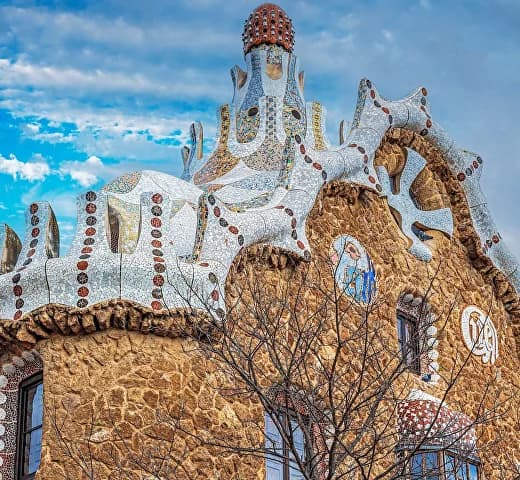 A private excursion through a historic European city